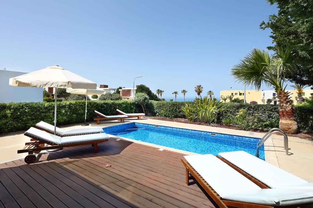 Paradise Cove Luxurious Beach Villas Pafos Exterior foto