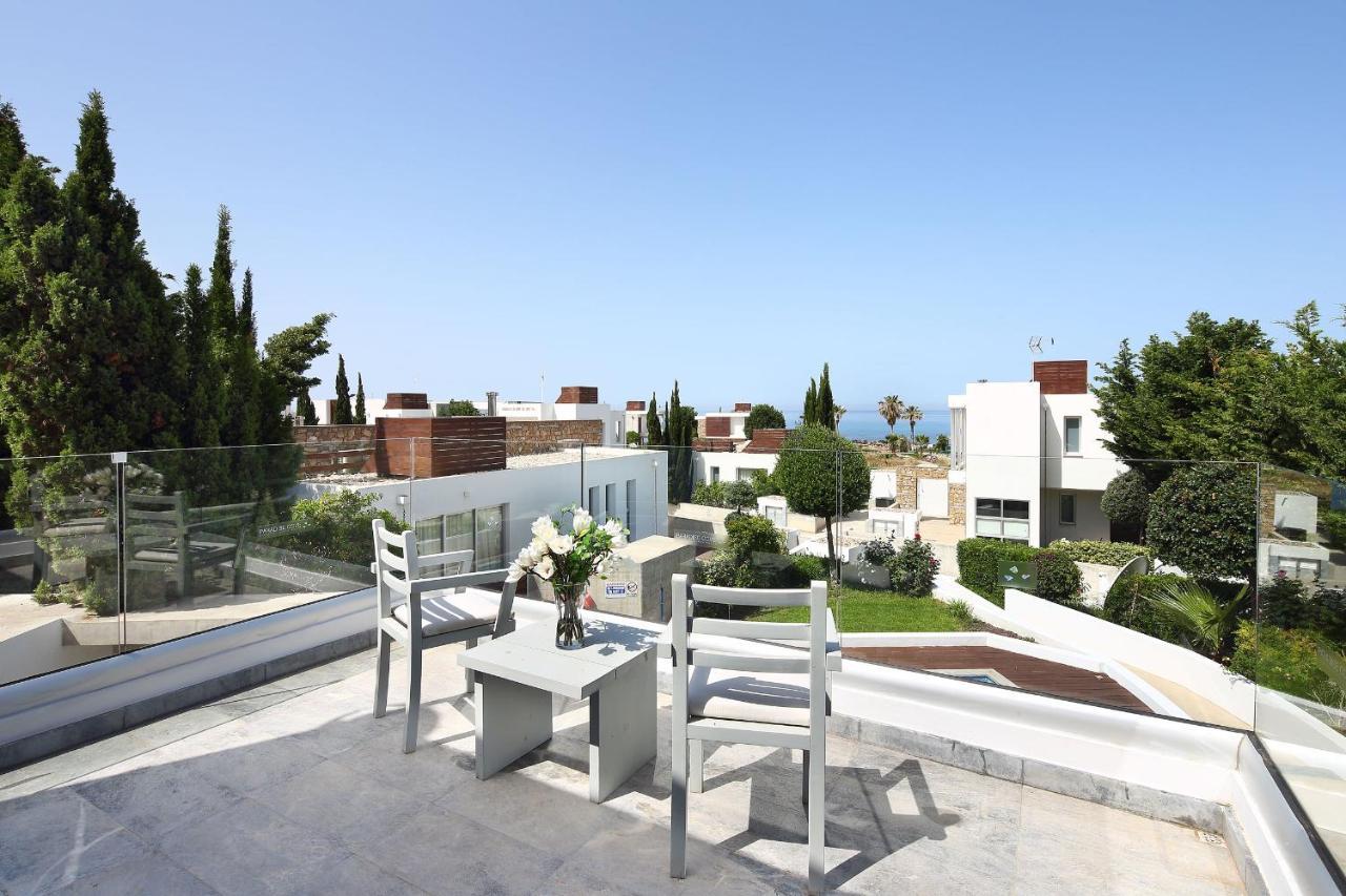 Paradise Cove Luxurious Beach Villas Pafos Exterior foto
