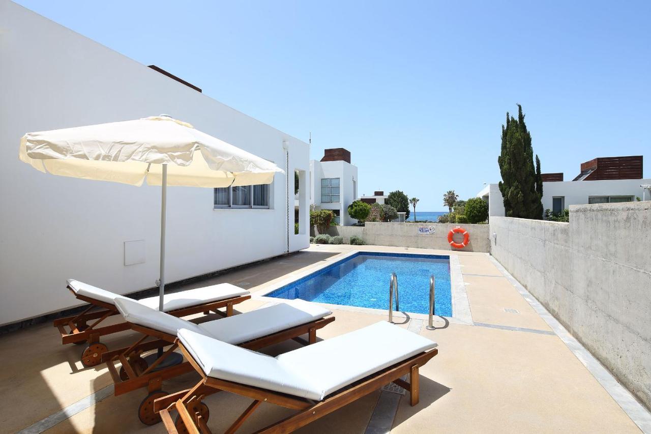Paradise Cove Luxurious Beach Villas Pafos Exterior foto