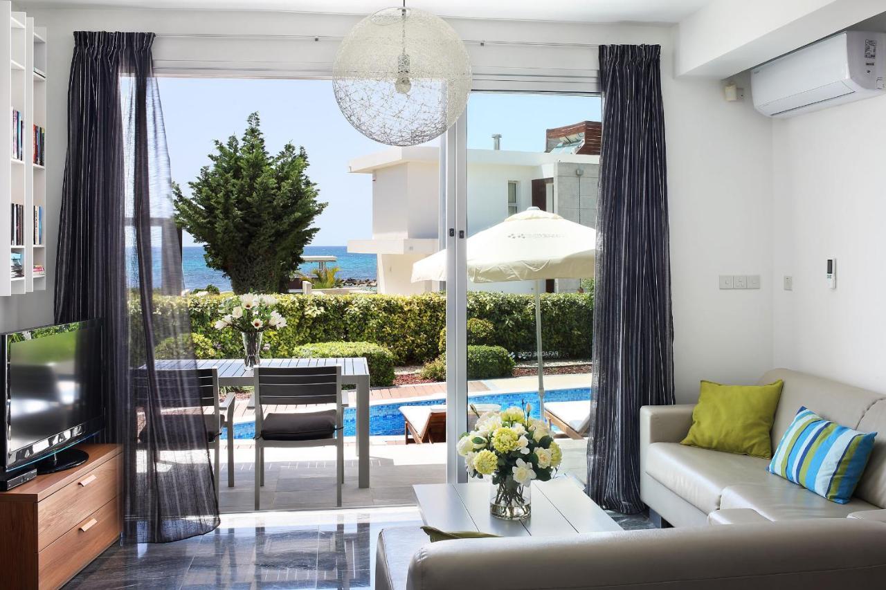 Paradise Cove Luxurious Beach Villas Pafos Exterior foto