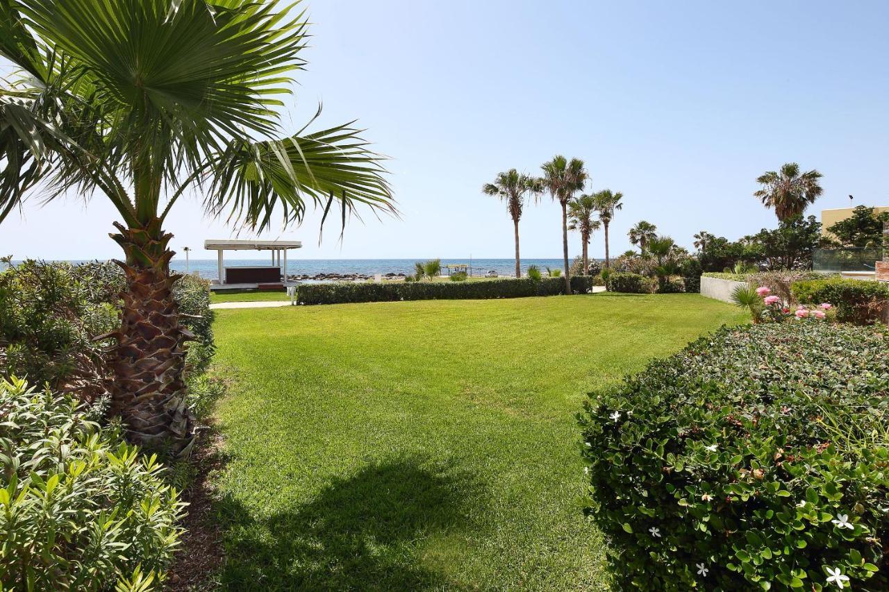 Paradise Cove Luxurious Beach Villas Pafos Exterior foto