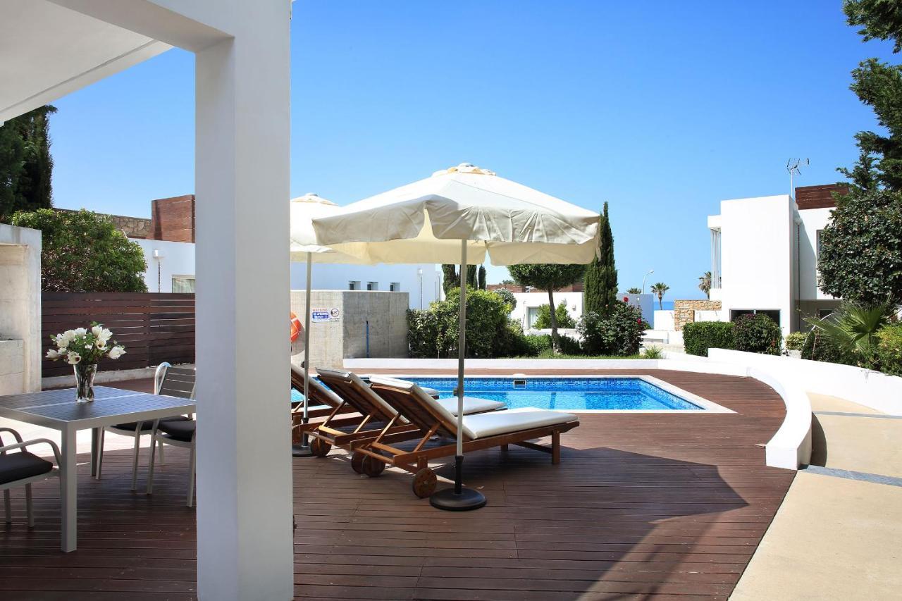 Paradise Cove Luxurious Beach Villas Pafos Exterior foto