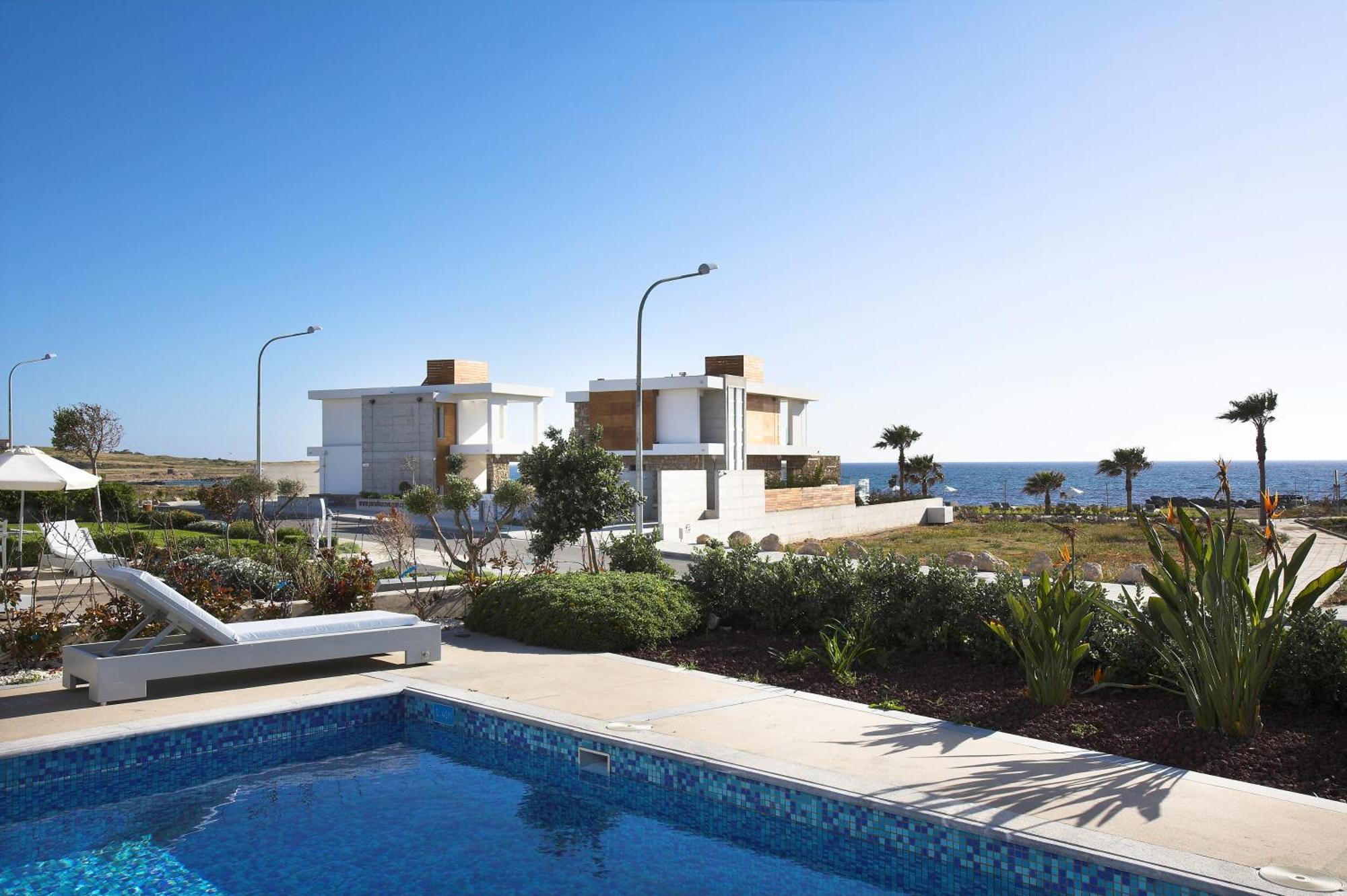 Paradise Cove Luxurious Beach Villas Pafos Exterior foto