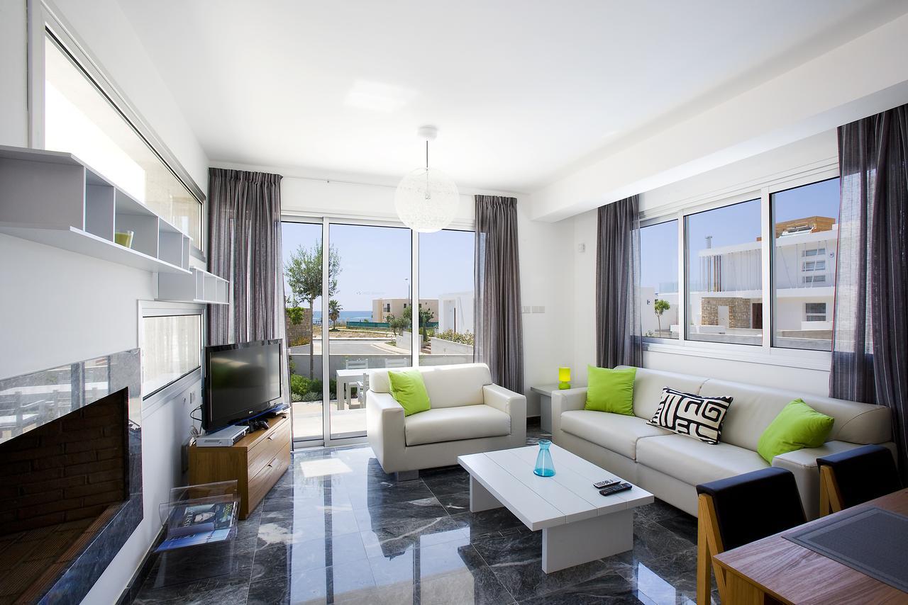 Paradise Cove Luxurious Beach Villas Pafos Exterior foto