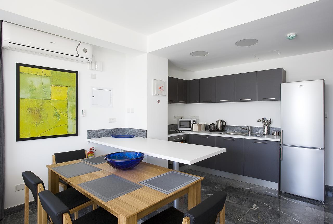 Paradise Cove Luxurious Beach Villas Pafos Exterior foto
